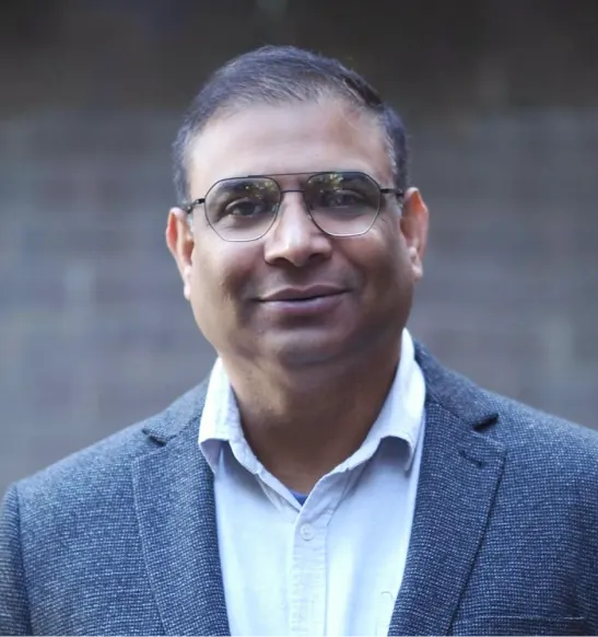 Portrait of Dr. Saurabh Vatss